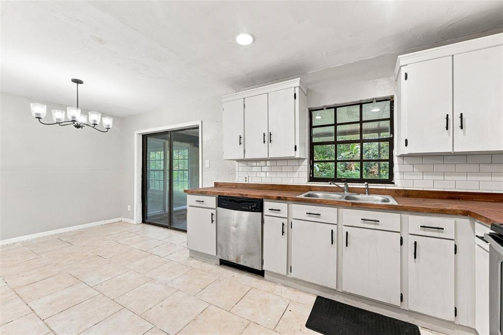 5903 LAKESIDE DRIVE, LUTZ, FL — photo 5 of 25