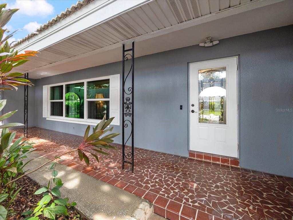 2100 MCKINLEY STREET, CLEARWATER, FL — photo 3 of 30