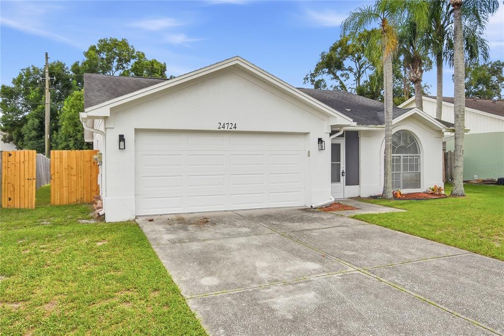 24724 SILVERSMITH DRIVE, LUTZ, FL — photo 3 of 25