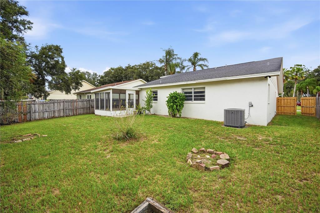 24724 SILVERSMITH DRIVE, LUTZ, FL — photo 4 of 25