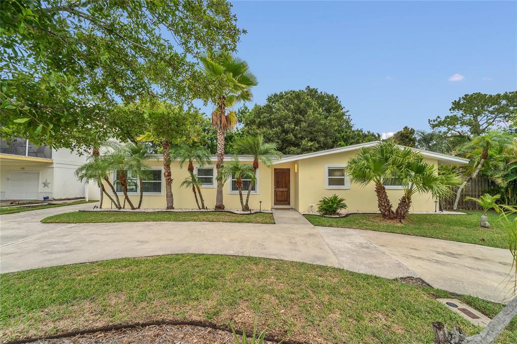 312 LAGOON DRIVE