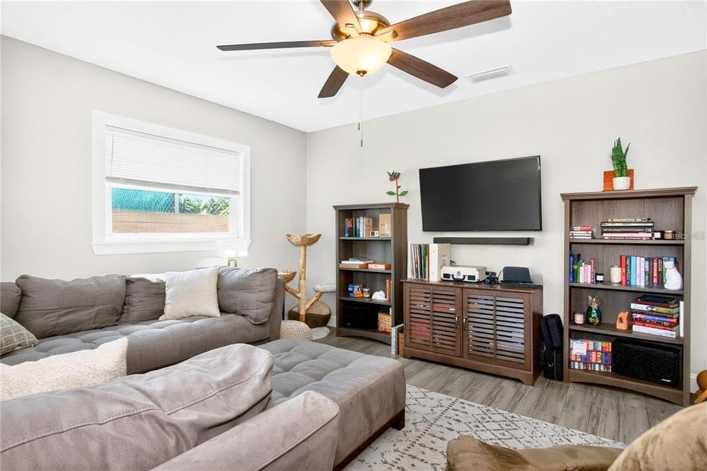 3608 W CARMEN STREET, TAMPA, FL — photo 5 of 25
