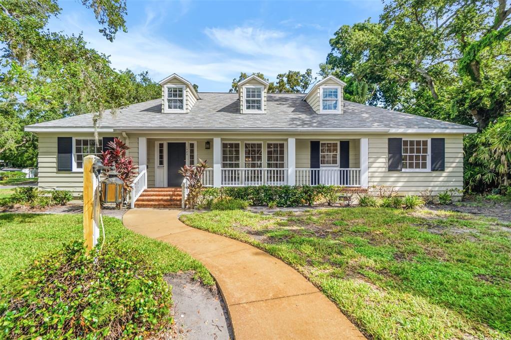 1585 SOUTH DRIVE