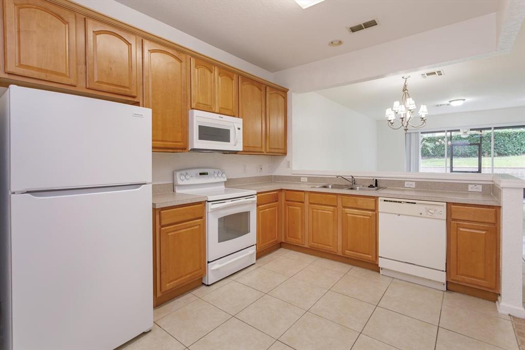 2520 STOCKTON DRIVE, SANFORD, FL — photo 4 of 28