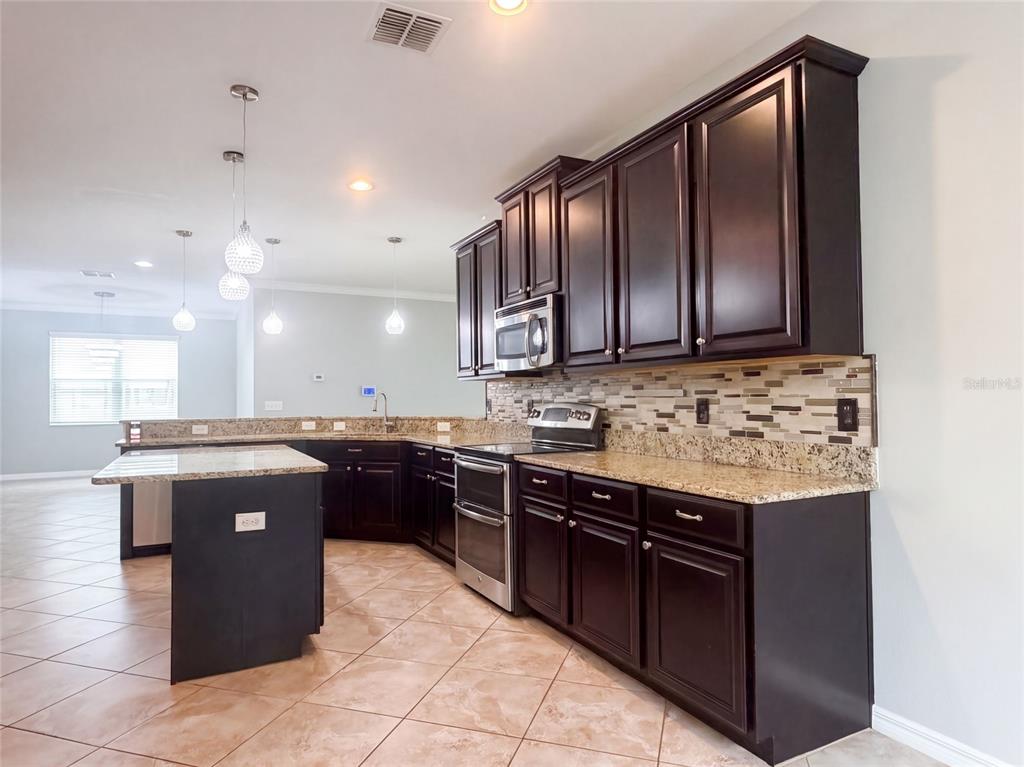 626 TANANA FALL DRIVE, RUSKIN, FL — photo 2 of 30