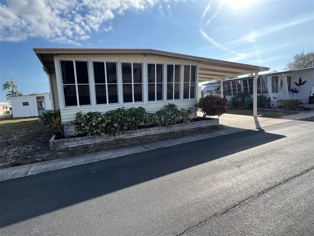 19 PINDO PALM STREET W
