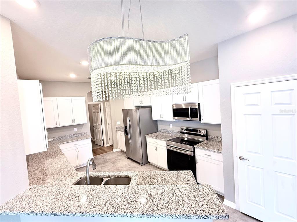 35006 LONG ISLAND COURT, ZEPHYRHILLS, FL — photo 2 of 24