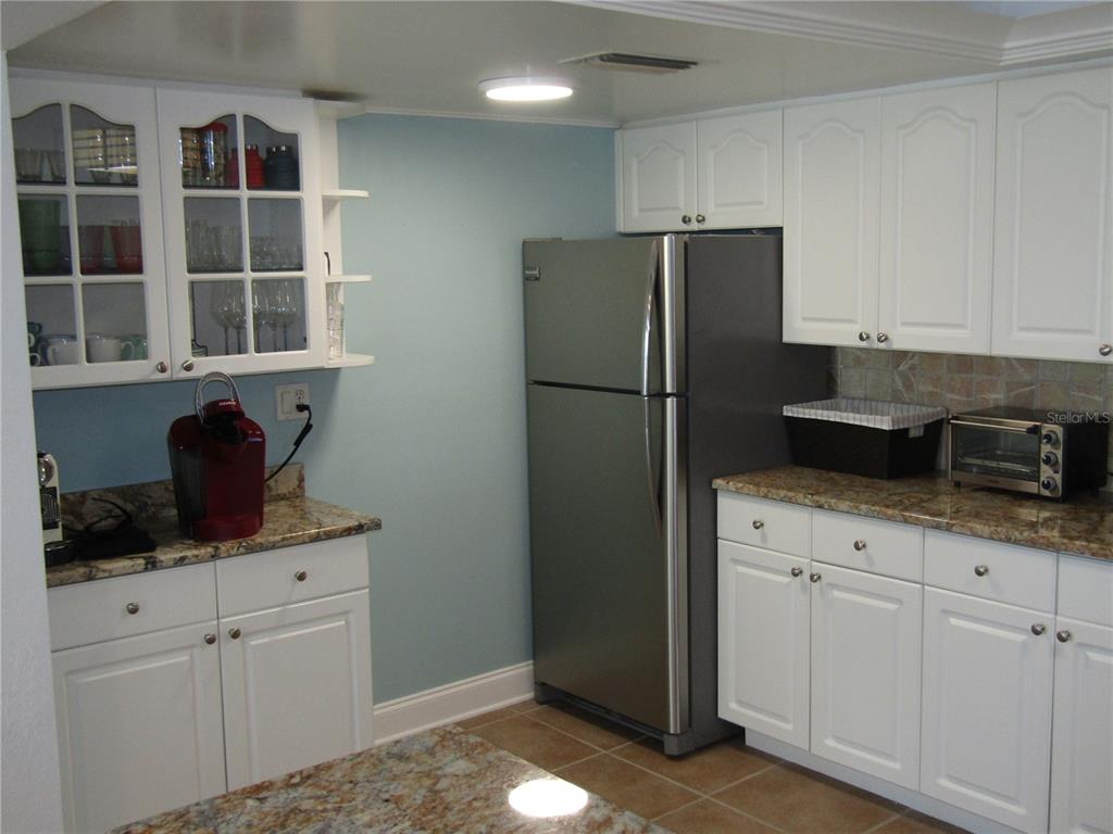 1460 GULF BOULEVARD UNIT 702, CLEARWATER BEACH, FL — photo 5 of 30