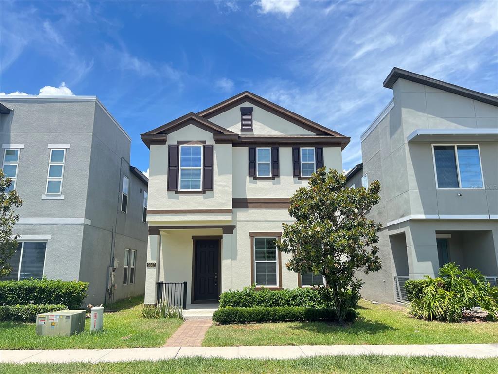 7867 BERKSHIRE OAK ALLEY