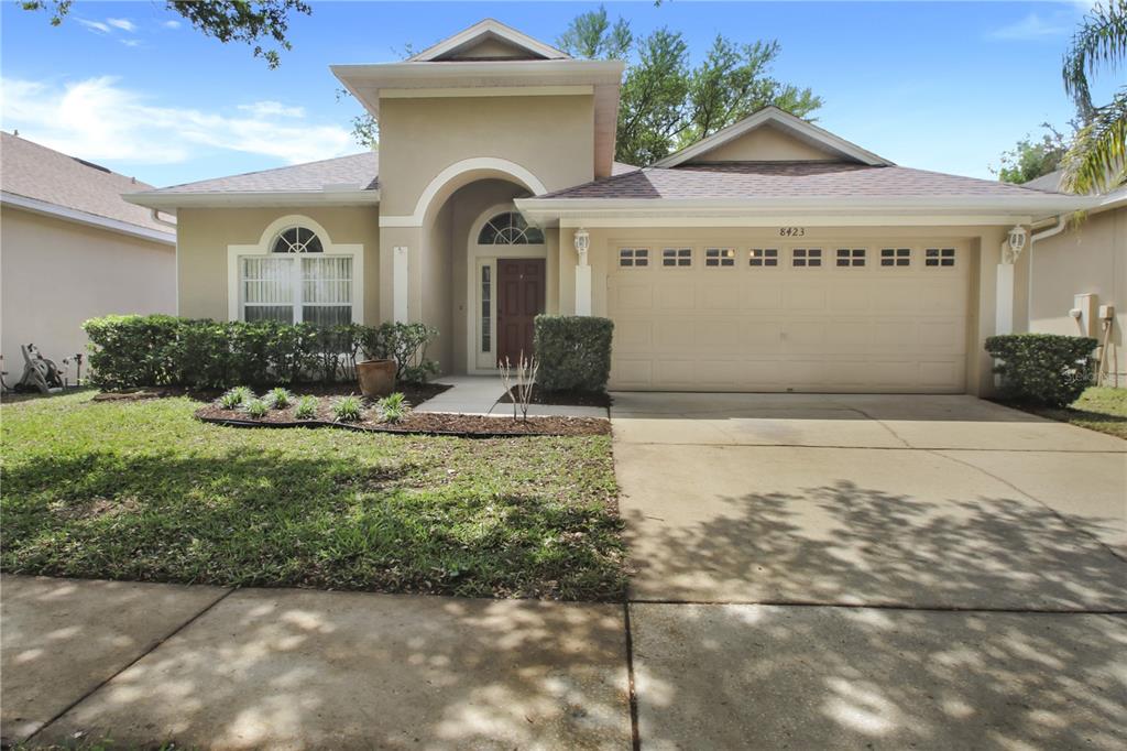 8423 BAYWOOD VISTA