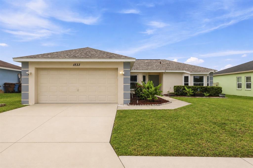 1233 MERRIMACK DRIVE