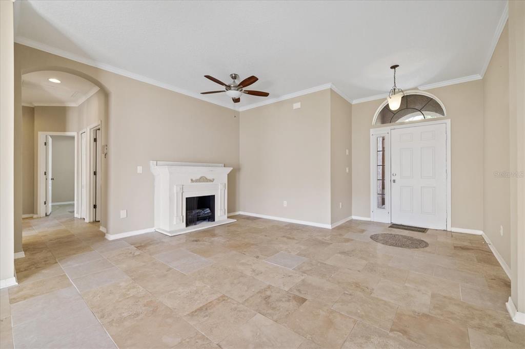 1833 MIRA LAGO CIRCLE, RUSKIN, FL — photo 4 of 30