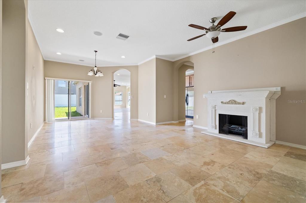 1833 MIRA LAGO CIRCLE, RUSKIN, FL — photo 5 of 30