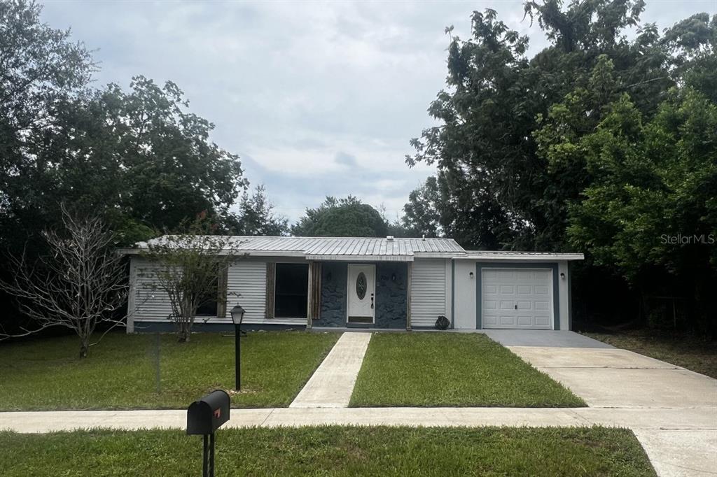 700 S WELLINGTON DRIVE