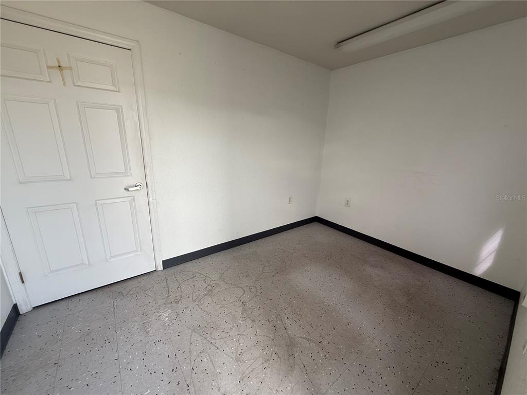 2501 SW 57TH AVENUE UNIT 105, OCALA, FL — photo 3 of 6