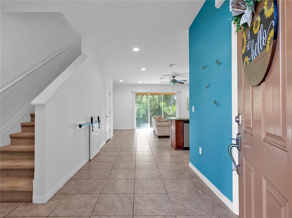 8343 PINE RIVER ROAD, TAMPA, FL — photo 3 of 31