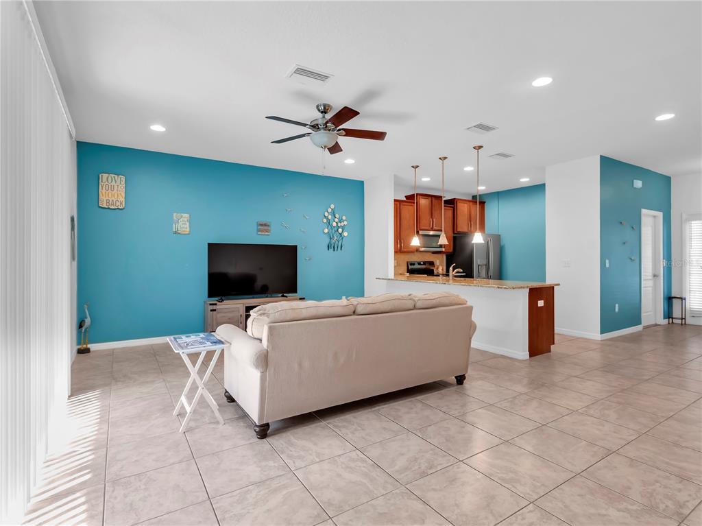 8343 PINE RIVER ROAD, TAMPA, FL — photo 4 of 31
