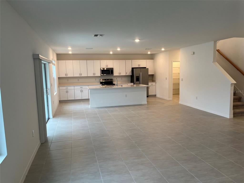 325 RIVER FRONT WAY, EDGEWATER, FL — photo 4 of 30