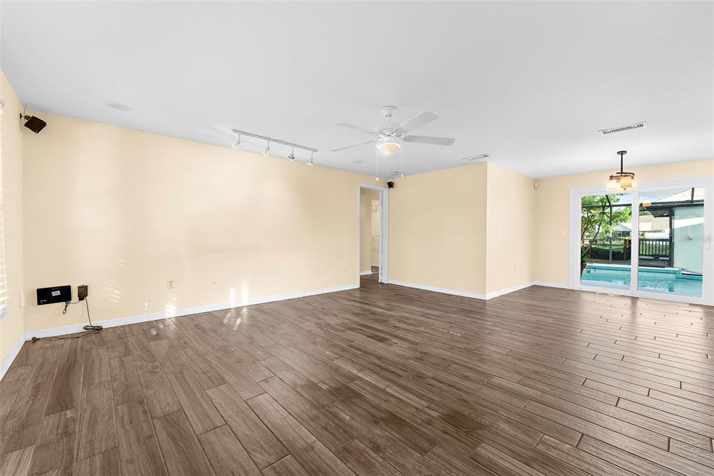 3403 66TH STREET COURT W, BRADENTON, FL — photo 5 of 30