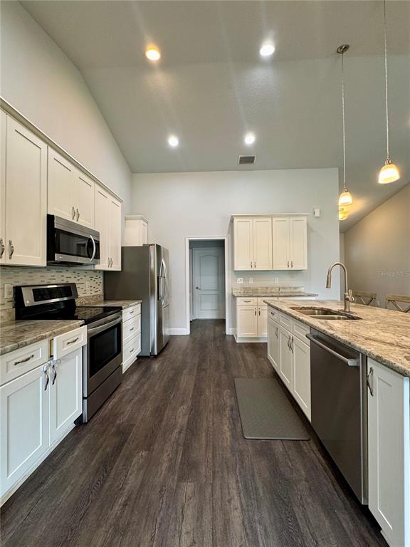 535 HOLLOWAY SHORES DRIVE, LAKELAND, FL — photo 5 of 23