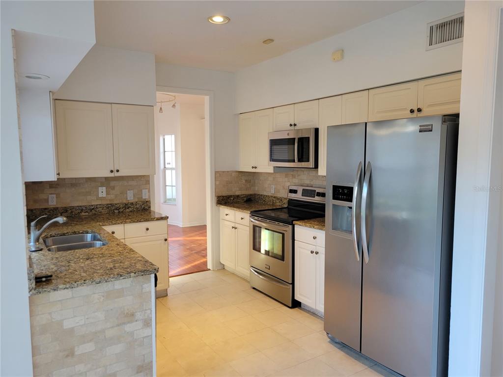 921 BERESFORD WAY, LAKE MARY, FL — photo 4 of 21