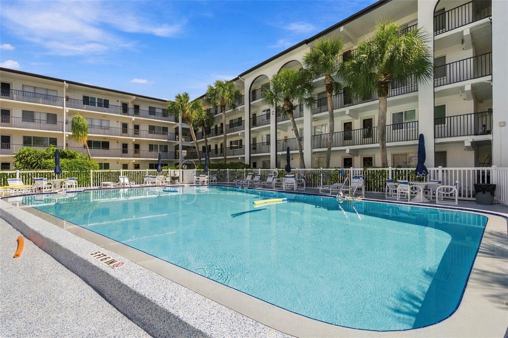 2525 W BAY DRIVE UNIT A22, BELLEAIR BLUFFS, FL — photo 5 of 30
