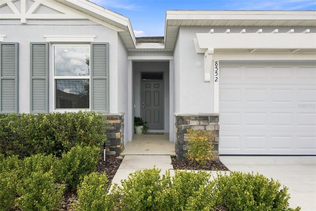 8552 PINECREST TRAIL, WILDWOOD, FL — photo 3 of 30