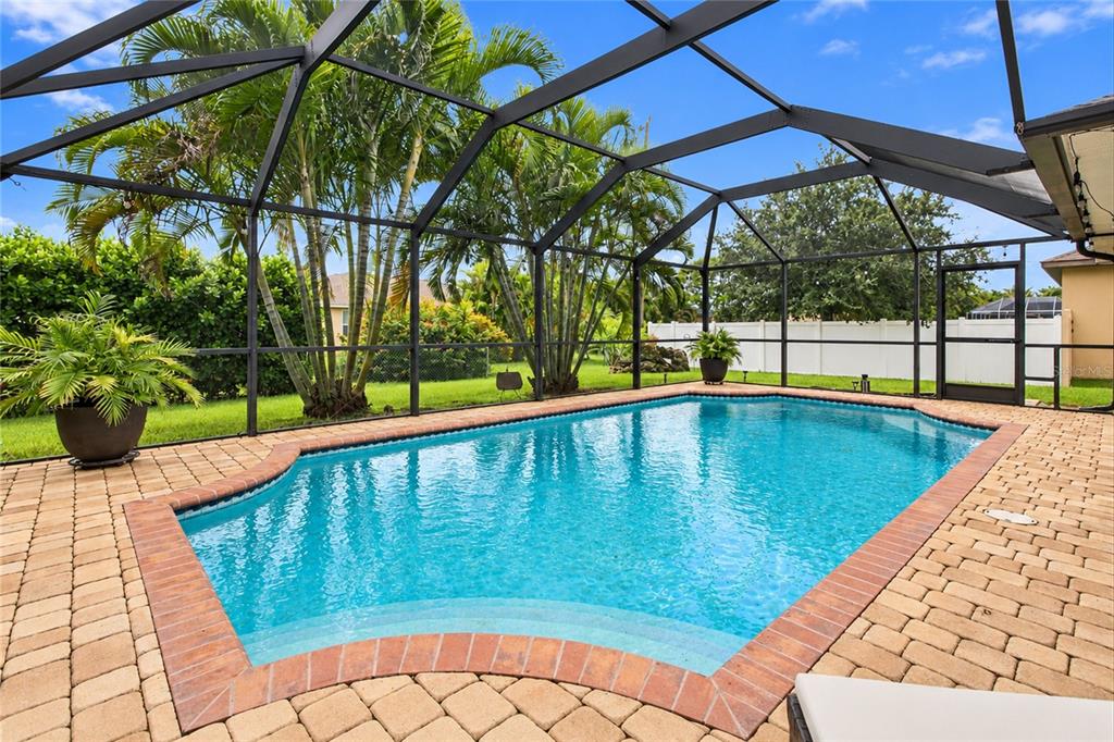 1412 SW 43RD TERRACE, CAPE CORAL, FL — photo 3 of 30
