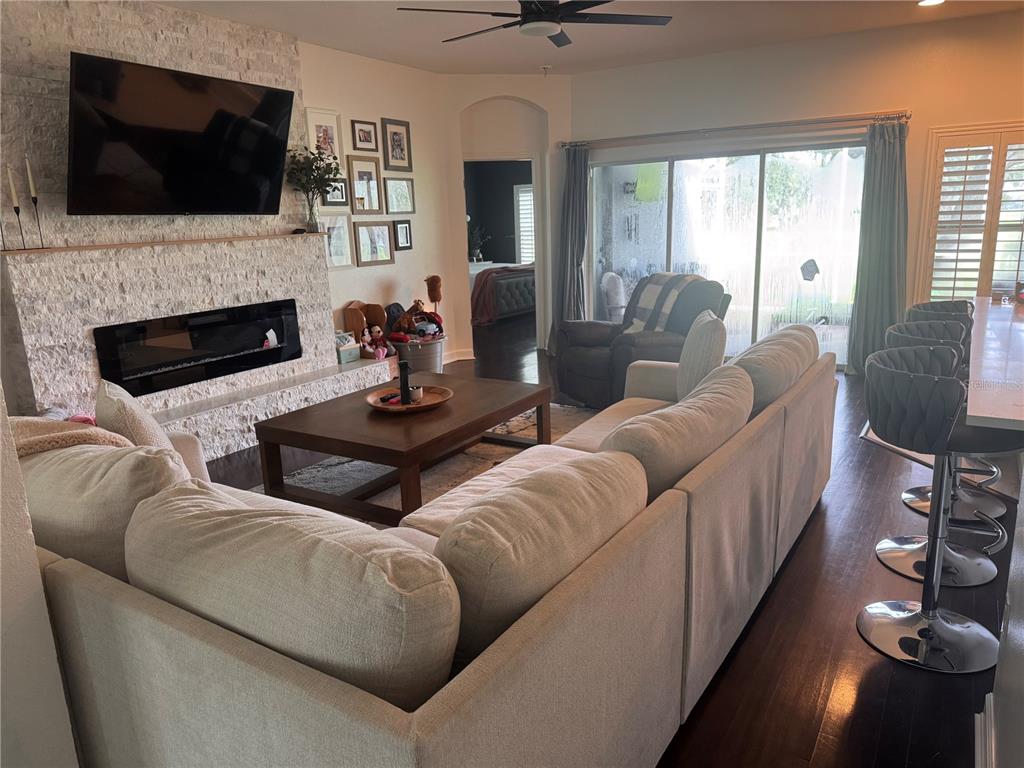 1322 EMERALD HILL WAY, VALRICO, FL — photo 2 of 29