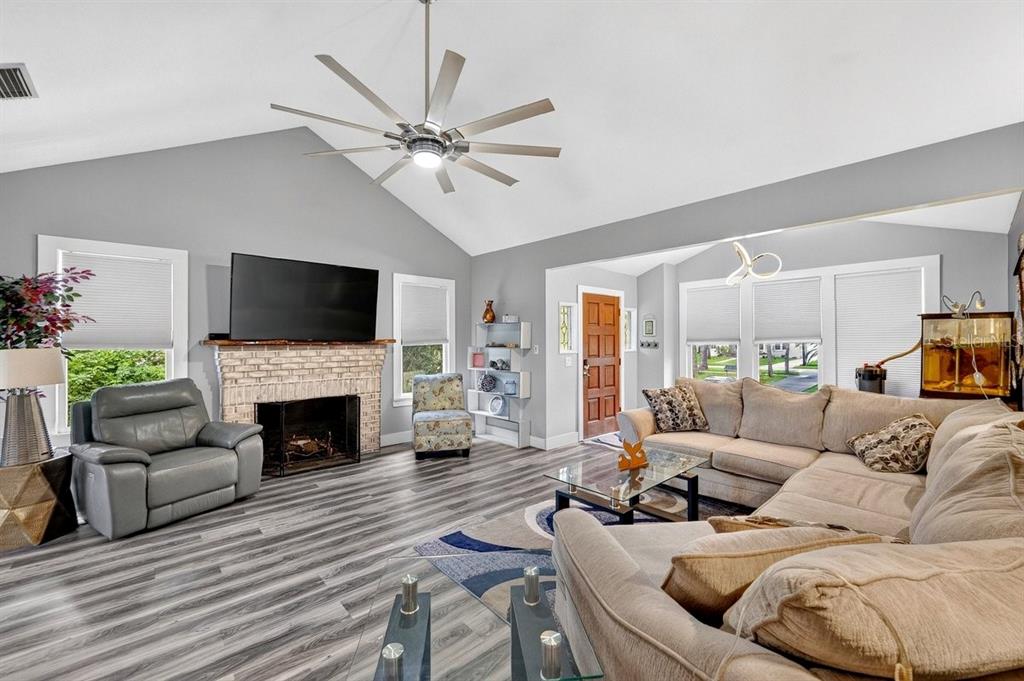 928 N OLEANDER AVENUE, DAYTONA BEACH, FL — photo 4 of 30