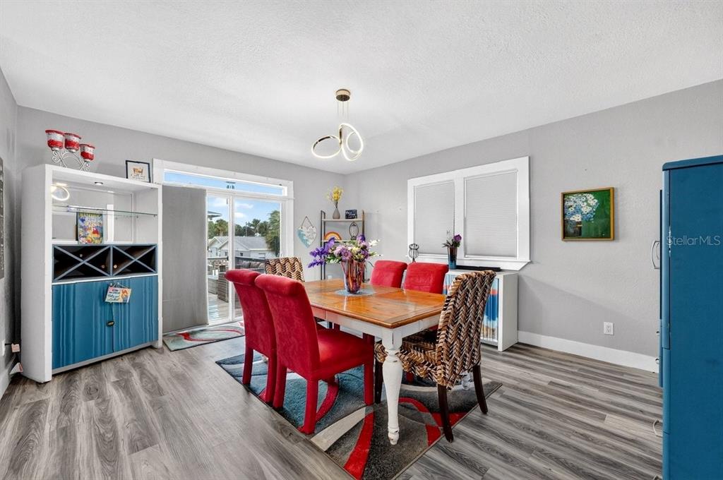 928 N OLEANDER AVENUE, DAYTONA BEACH, FL — photo 5 of 30