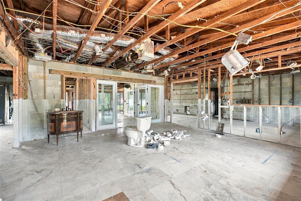 3945 E EDEN ROC CIRCLE, TAMPA, FL — photo 4 of 20