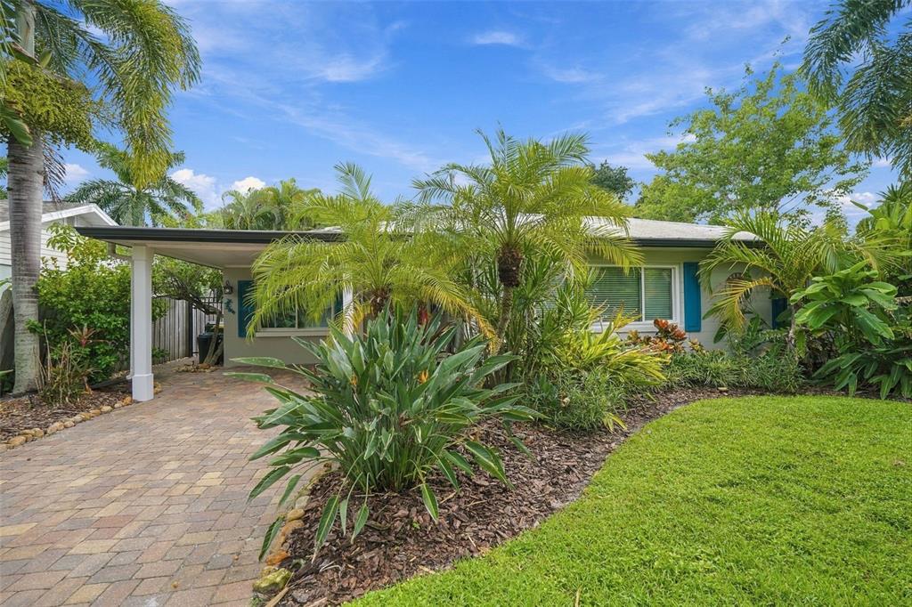 2174 BOUGAINVILLEA STREET, SARASOTA, FL — photo 2 of 30