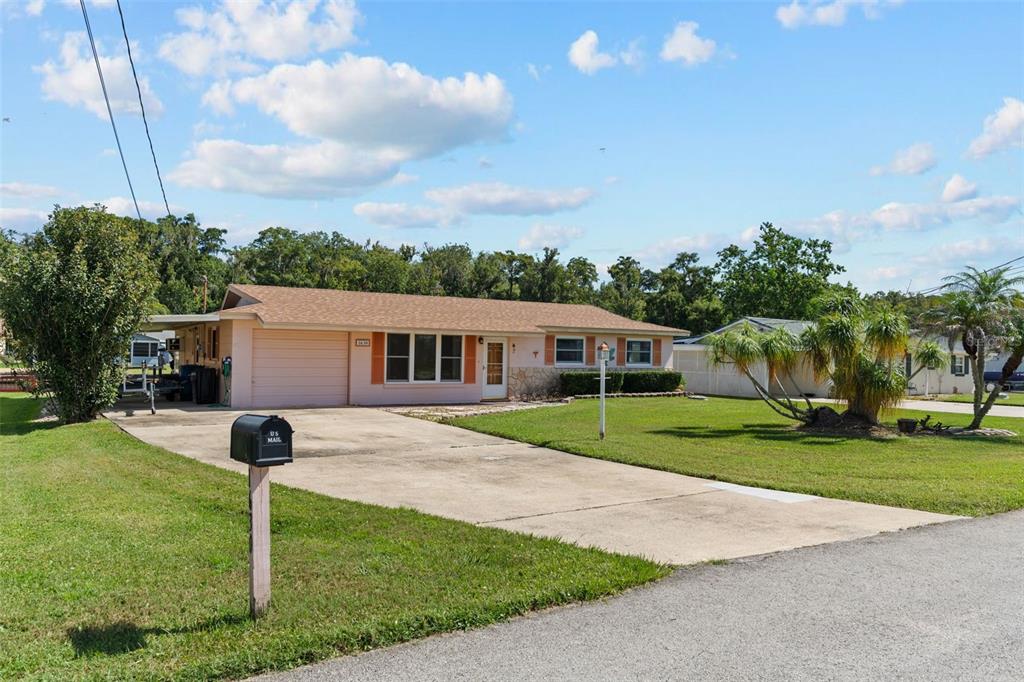 1630 PARADISE LANE, ASTOR, FL — photo 3 of 30