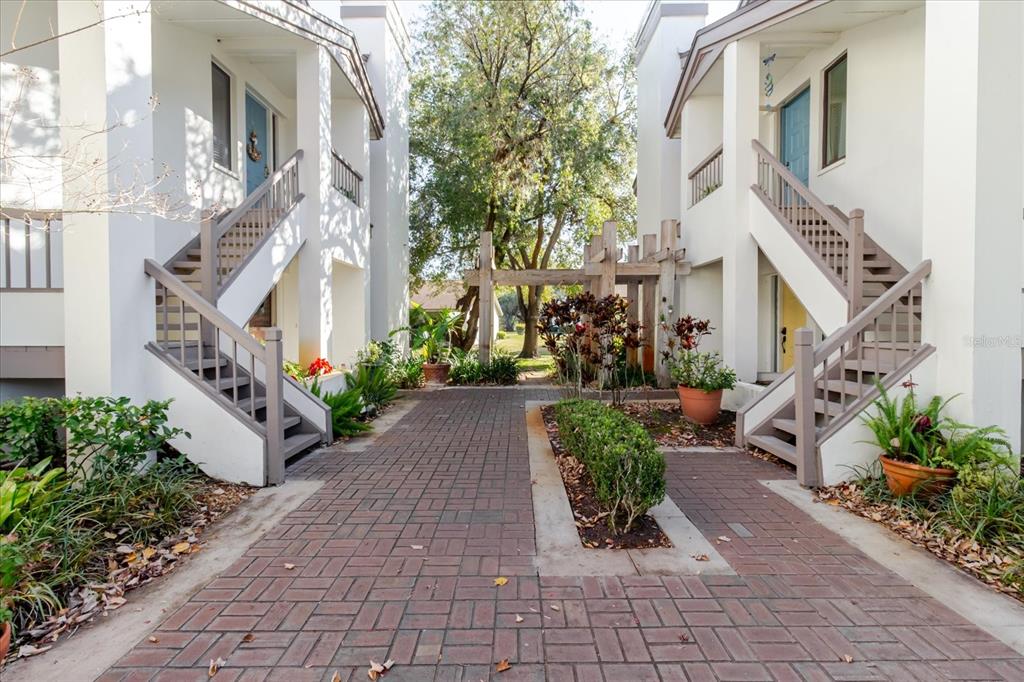 1852 LAKE CYPRESS DRIVE UNIT 1852