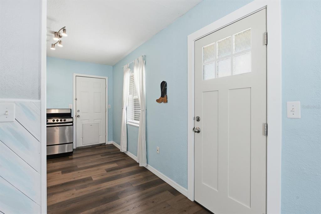 7030 COLFAX DRIVE, PORT RICHEY, FL — photo 4 of 23