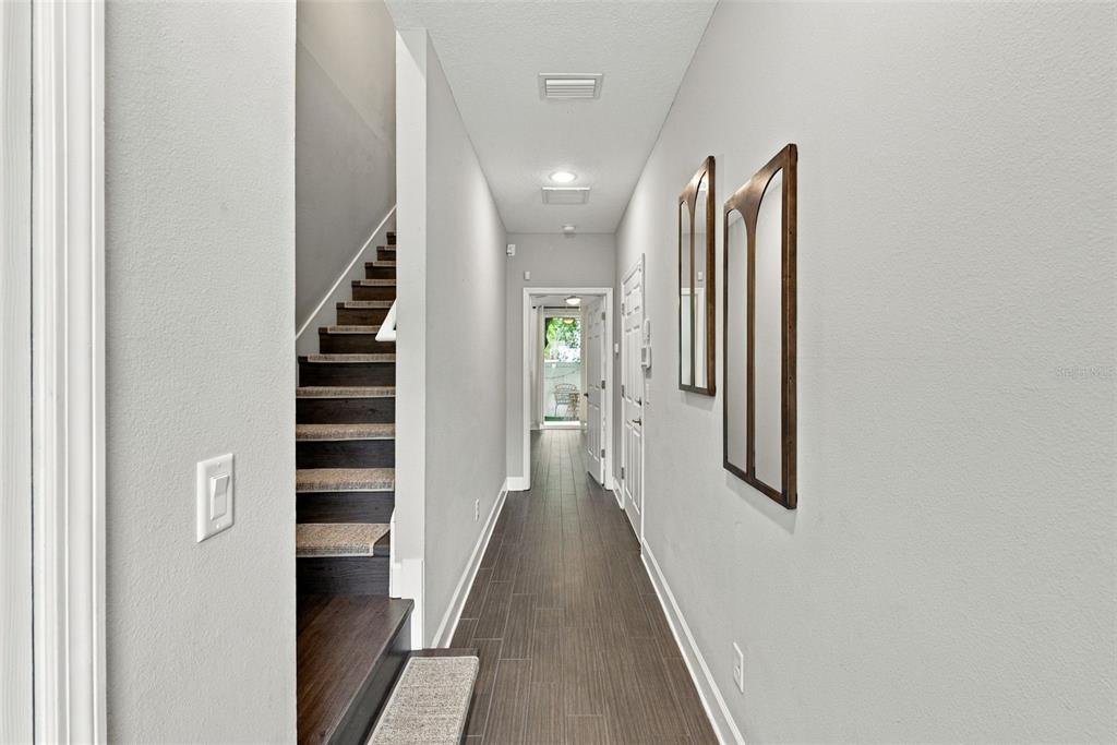 3226 W HORATIO STREET, TAMPA, FL — photo 2 of 30