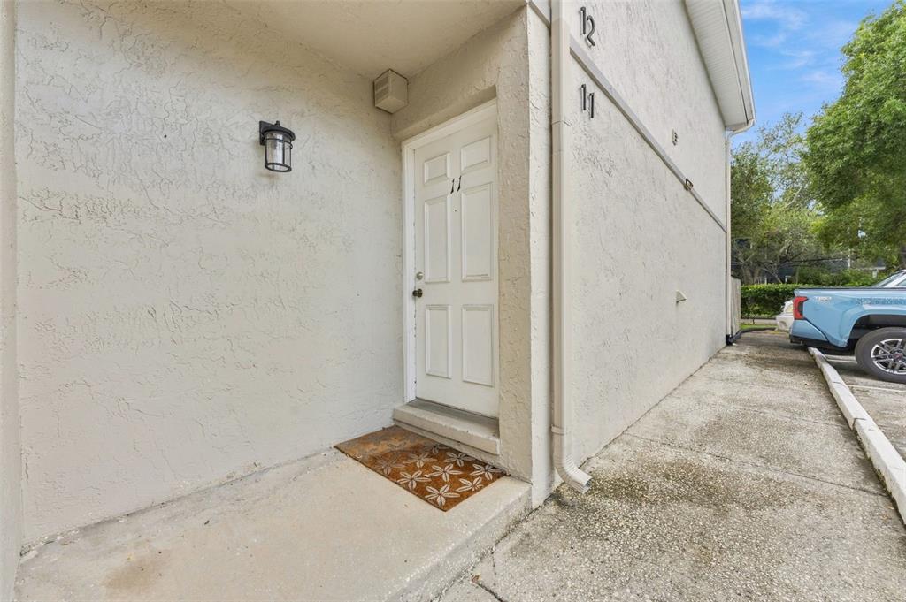 1011 S MOODY AVENUE UNIT 11, TAMPA, FL — photo 3 of 30