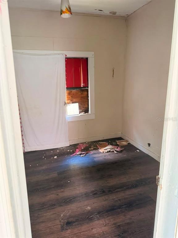 2323 W CHESTNUT STREET, TAMPA, FL — photo 3 of 5