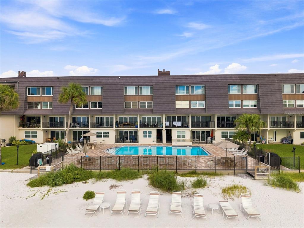 60 GULF BOULEVARD UNIT 402, INDIAN ROCKS BEACH, FL — photo 2 of 30