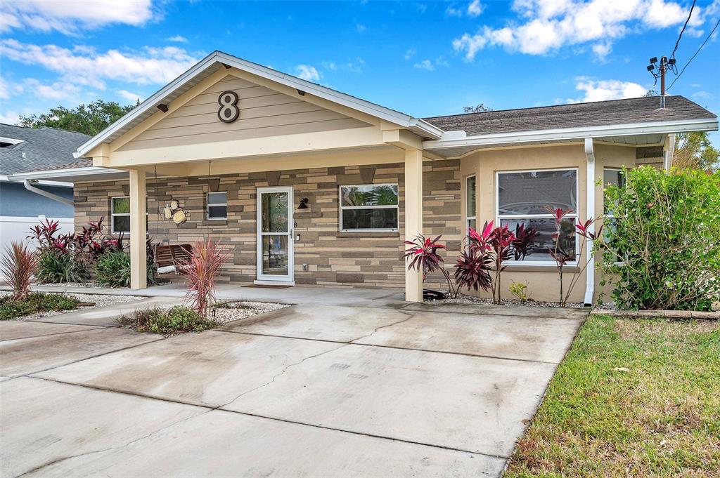 8 CITRUS DRIVE, PALM HARBOR, FL — photo 2 of 30