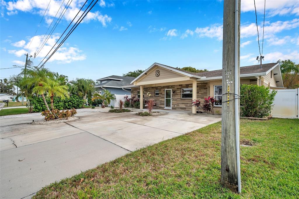 8 CITRUS DRIVE, PALM HARBOR, FL — photo 3 of 30