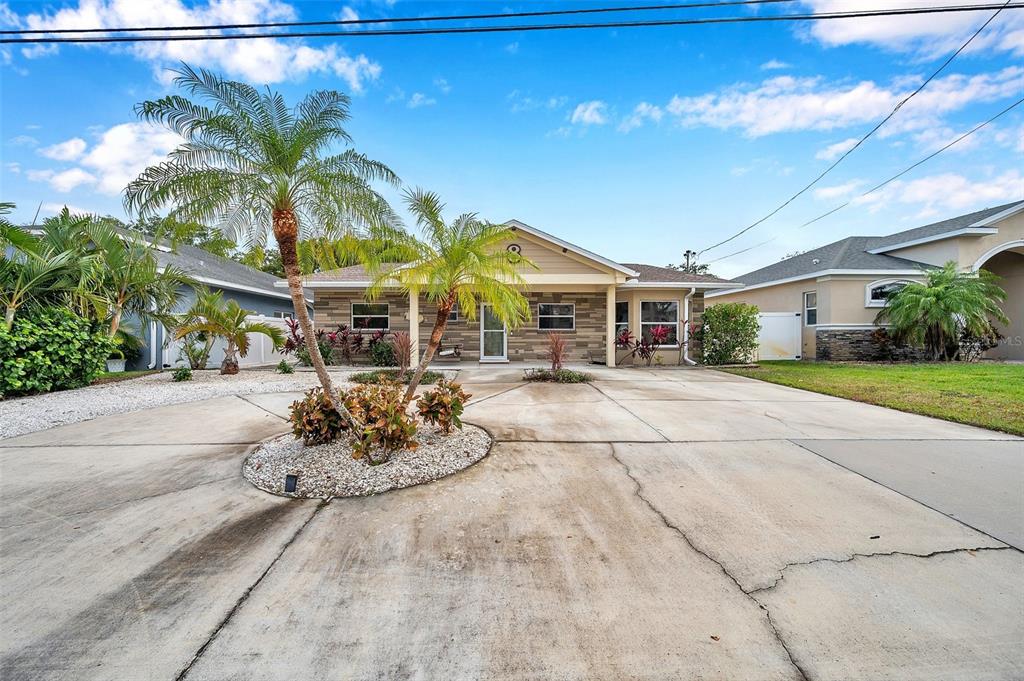 8 CITRUS DRIVE, PALM HARBOR, FL — photo 4 of 30