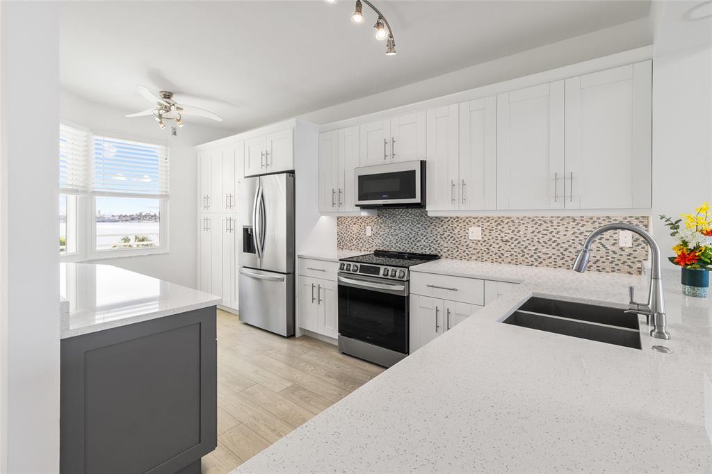 7922 SAILBOAT KEY BOULEVARD S UNIT 206, SOUTH PASADENA, FL — photo 5 of 74