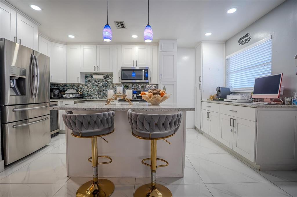 6480 34TH TERRACE N, ST PETERSBURG, FL — photo 3 of 10