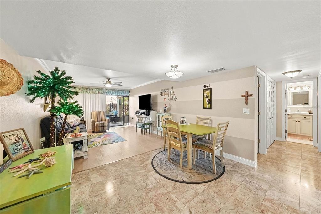 825 S VILLAGE DRIVE N UNIT 102, ST PETERSBURG, FL — photo 4 of 30