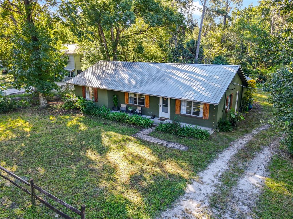 1611 CAROLINE DRIVE