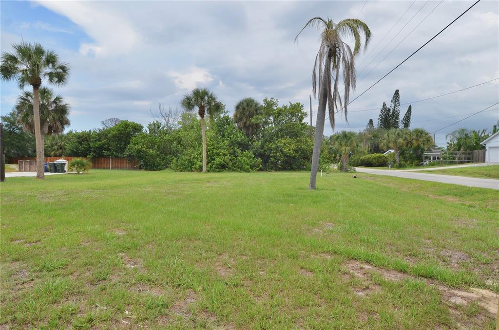 610 COQUINA COURT