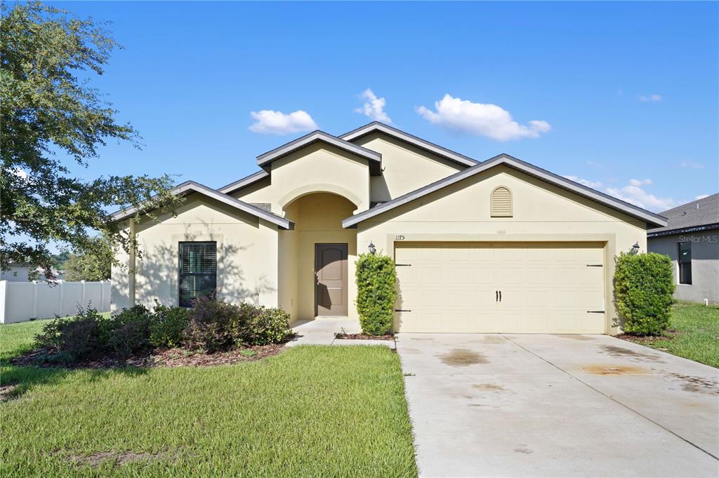 1175 MOYLE WAY, MASCOTTE, FL — photo 2 of 30