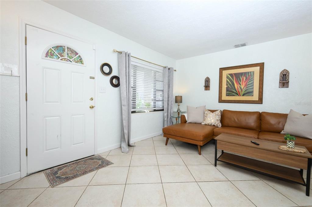 410 E CRYSTAL LAKE STREET, ORLANDO, FL — photo 3 of 14